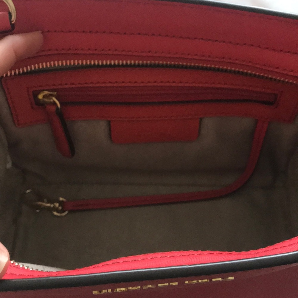 Michael Kors Selma mini crossbody - Picture 3 of 4